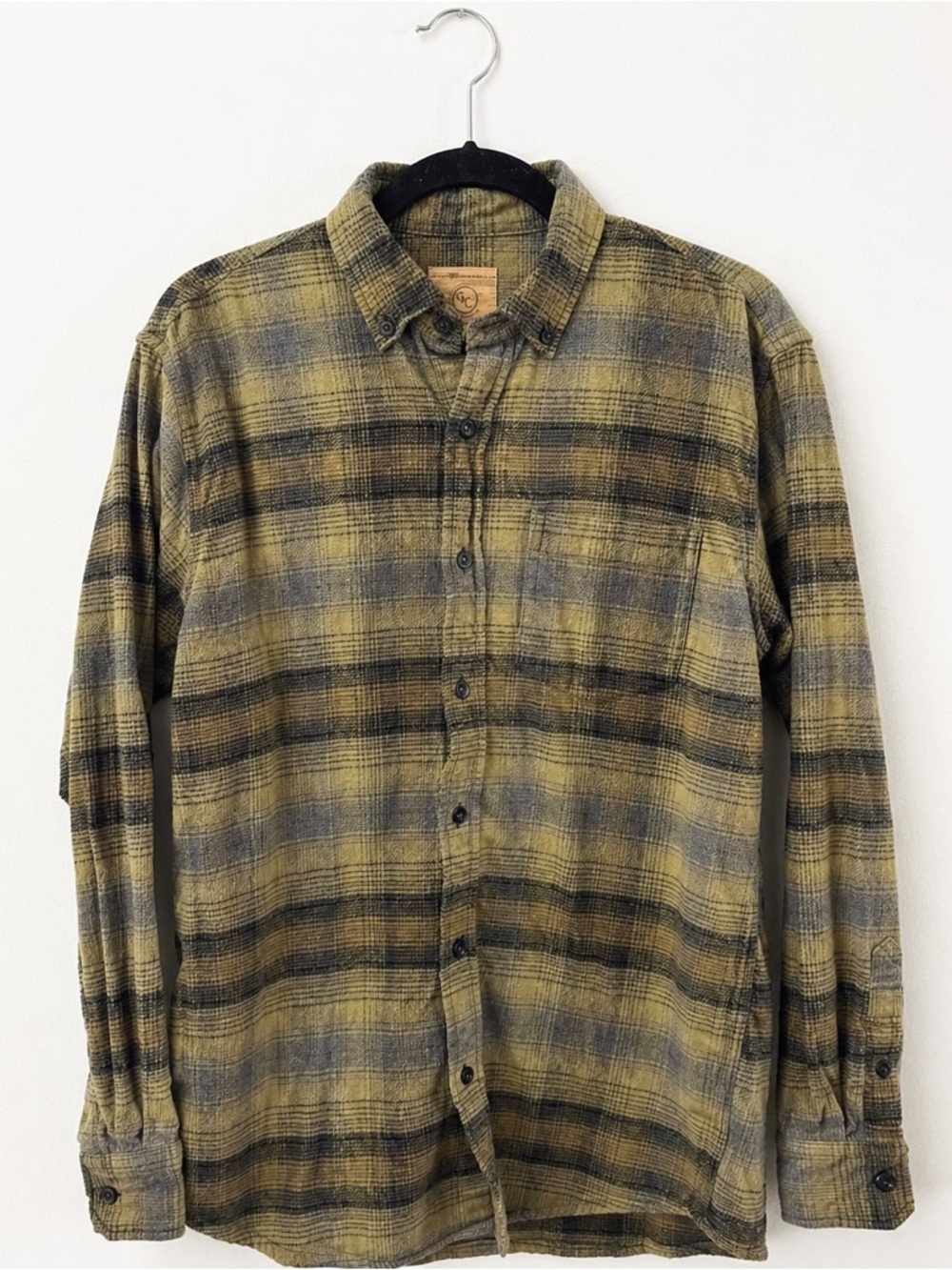 Olive Green Plaid Flannel Shirt Mens Medium Button Up Grunge Outdoor